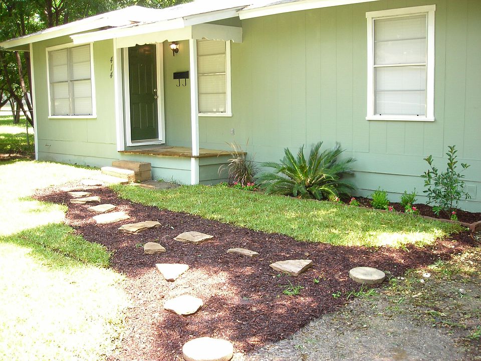 Front Yard from Driveway