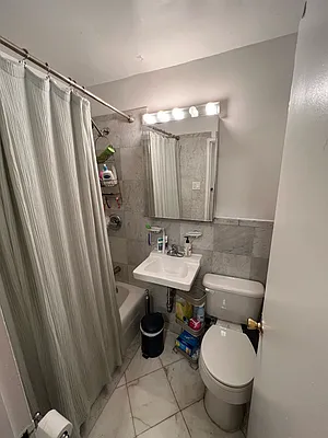 Rented by CitySites Real Estate Group | media 2
