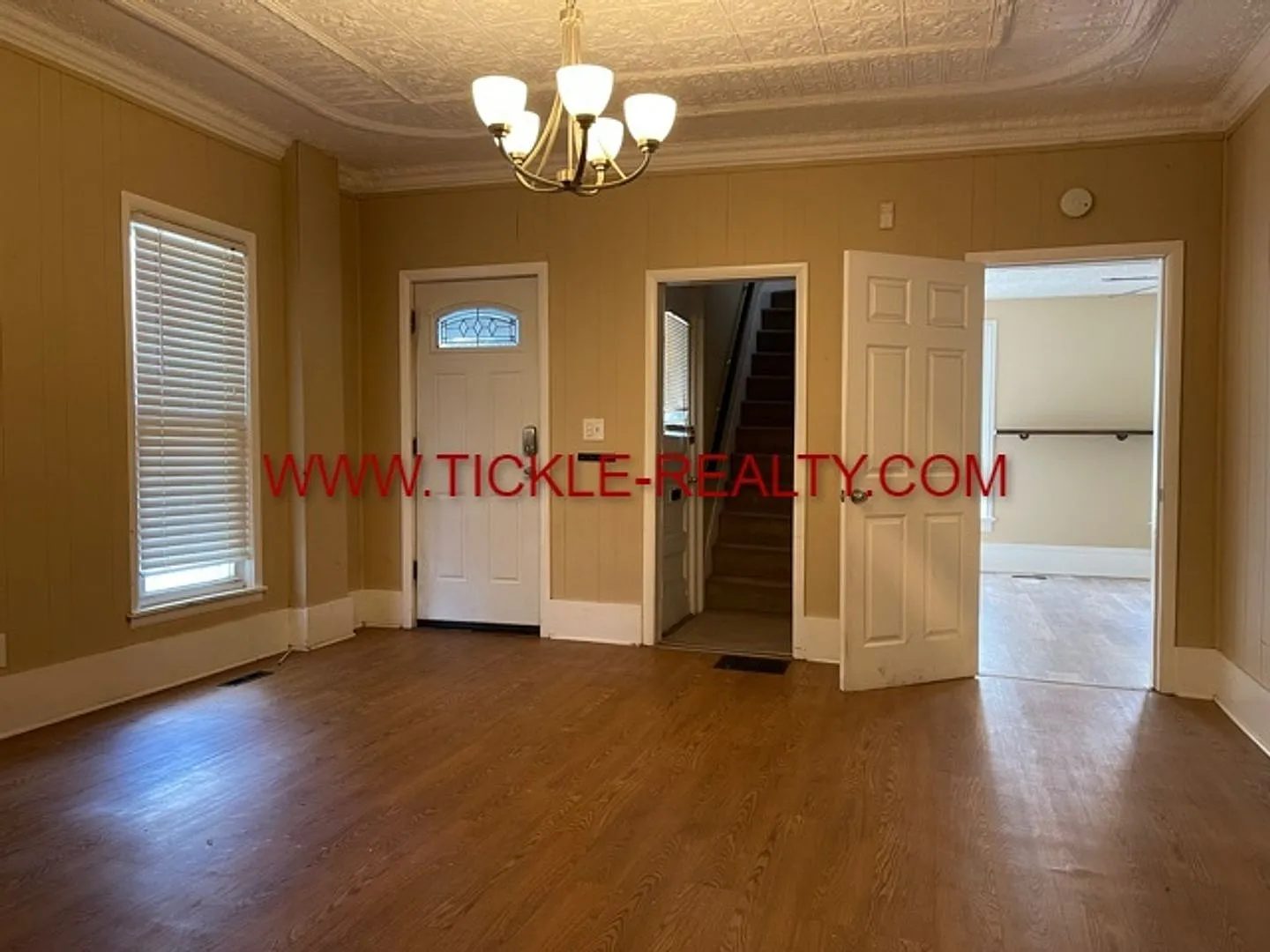 3 BR Single Family Home in Swillburg!! — Photo 4