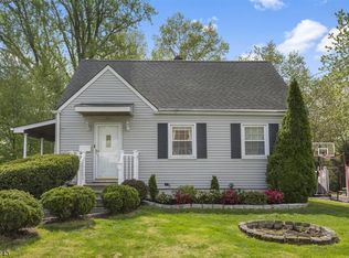 30 Coldevin Rd, Clark, NJ 07066