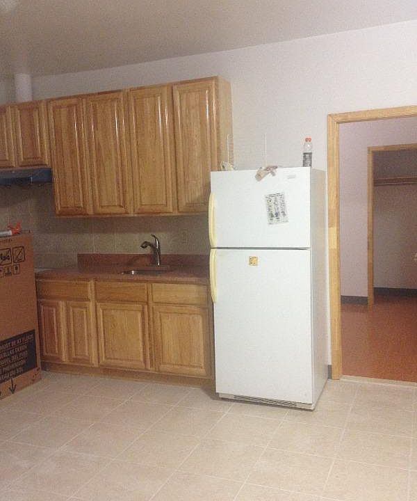 2nd image of 2332 E 22nd St