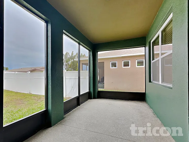 112 Waterside Cir — Photo 15