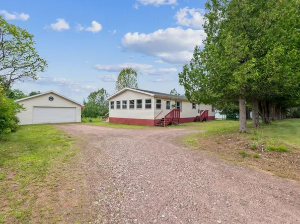 1020 W Bayfield St, Washburn, WI 54891