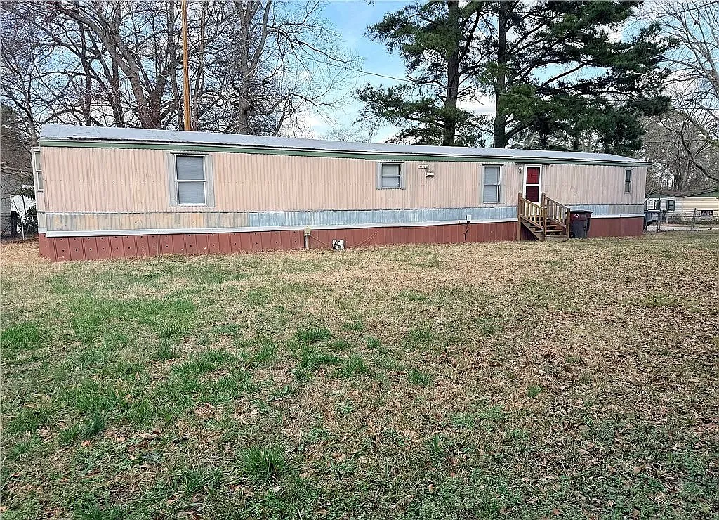 Vagabond Dr, Fayetteville — Photo 1