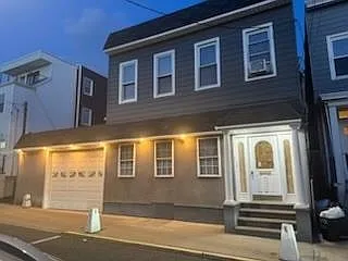 1 bed, 1.0 bath, $1,700 — Photo 2