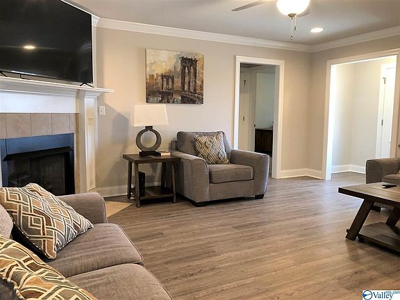 5th image of 103 Stillwood Dr