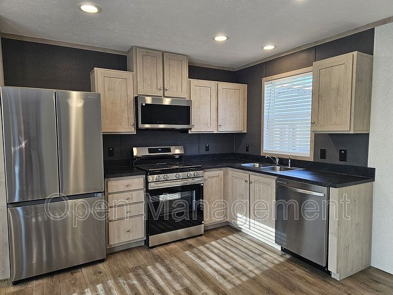 1st image of 700 S 12th St Lot 264