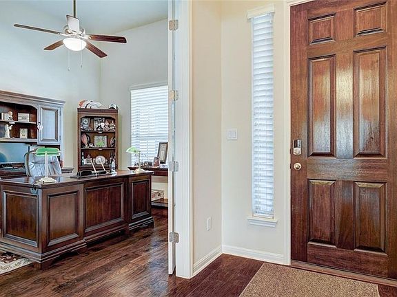 5th image of 2224 Legend Hill Dr