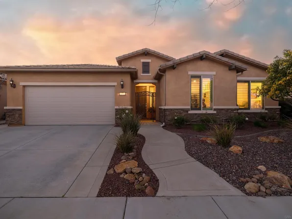 1371 Camino Sueno, Hemet, CA 92545