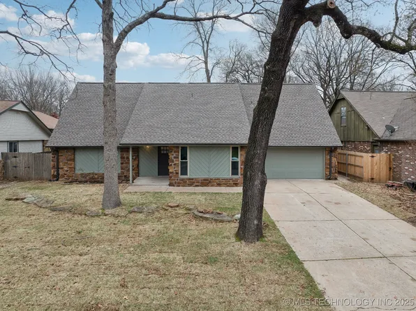 3107 Bahama Dr, Sand Springs, OK 74063