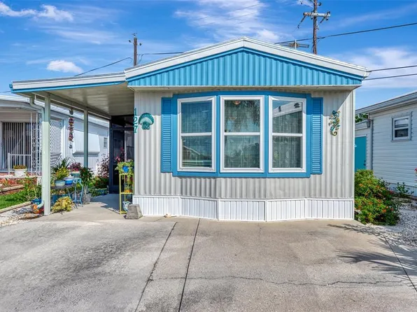 127 Park Blvd N, Venice, FL 34285