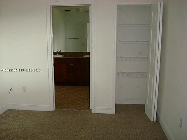 Tuscan Lake Villas — Photo 3