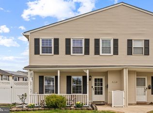 77 Reliance Sq, Telford, PA 18969