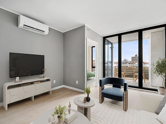4th image of 537 Brooklyn Ave #5B