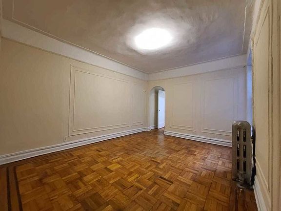 2nd image of 50 E 18th St APT B9