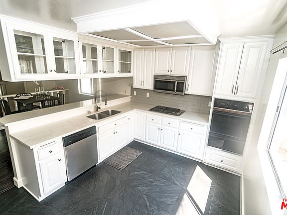 3rd image of 4904 McConnell Ave