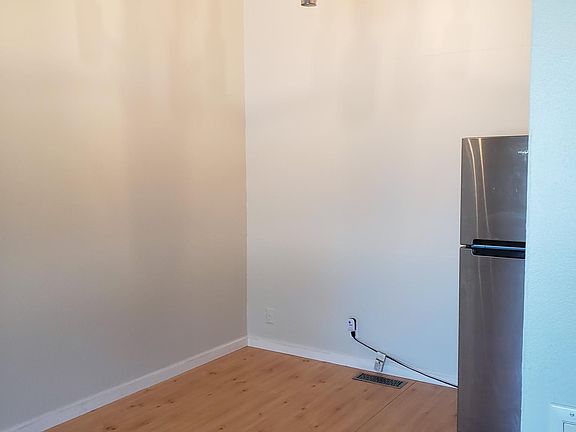 2nd image of 10427 Briarbend Dr
