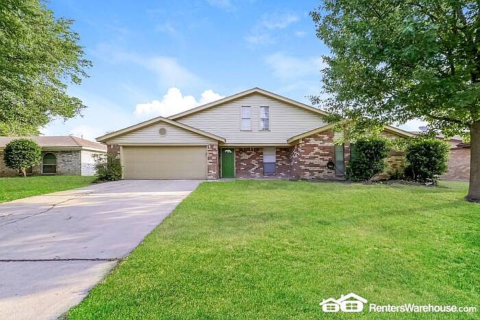 1st image of 7105 Meadow Park N