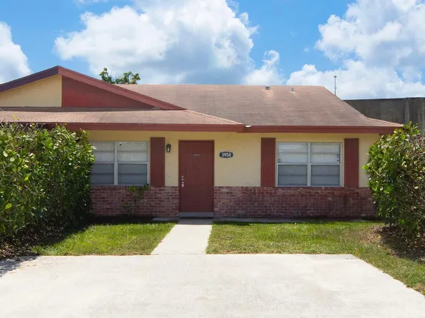 3958 CHAPEL Street, Palm Beach Gardens, FL 33403