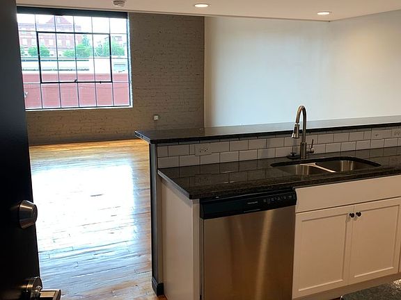 3rd image of 215 E Cherry St #209