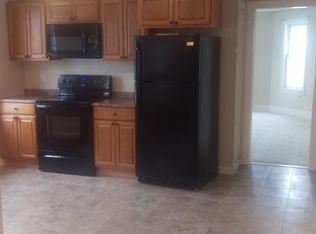 161 Vernon St #3, Worcester, MA 01610