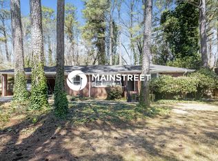 2471 Meadow Lark Dr, East Pt, GA 30344