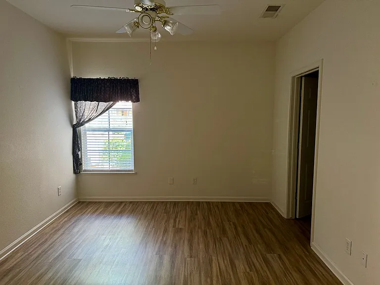 3563 Century Cir — Photo 7