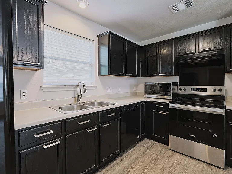9316 Rowlands Sayle Rd — Photo 16