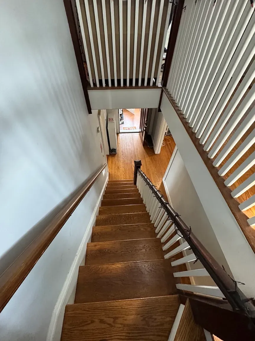 6 bed, 9999 sqft, $9,100 — Photo 2