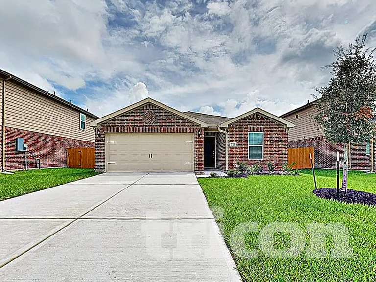 725 Totem Trail Dr — Photo 1