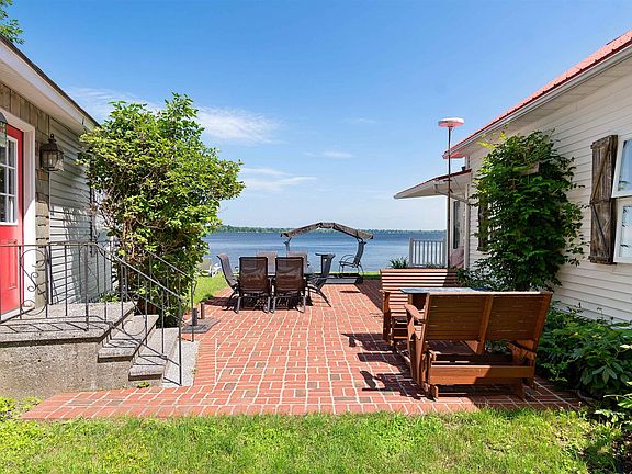 4th image of 43 Sandy Point Road