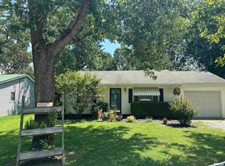 105 Oak Dr, Metropolis, IL 62960