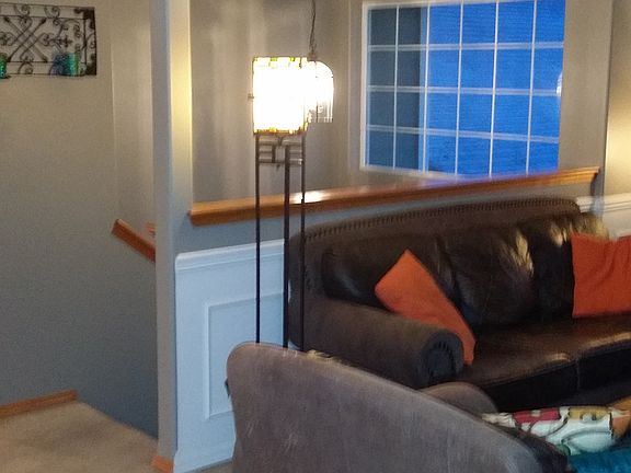 4th image of 318 E Blackhawk Dr