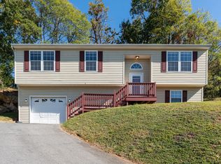 213 Greenwood Rd, Staunton, VA 24401