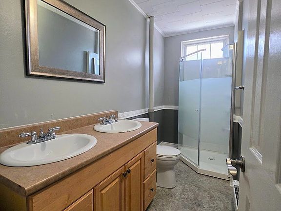 4th image of 47 William St N #3