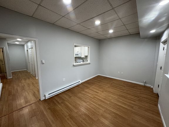 2nd image of 733 Main St