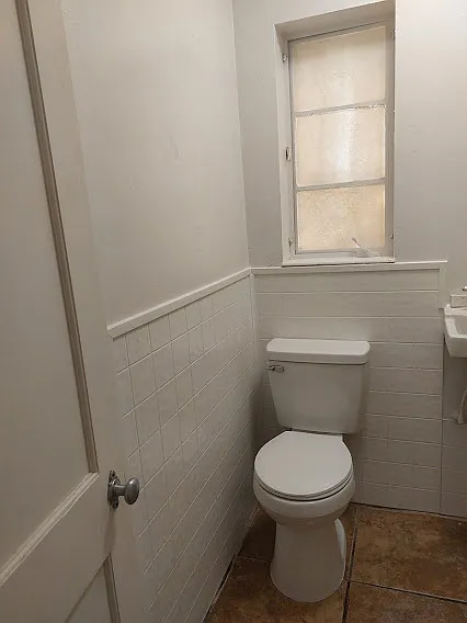 712 7th St N #6 — Photo 6