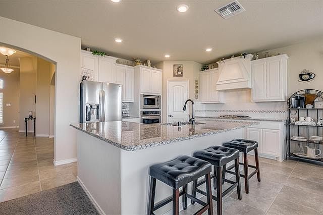 1st image of 3028 Black Hills Blvd
