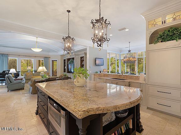 5th image of 13968 Reserve Cir