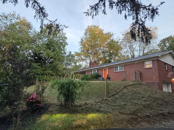 104 Newfound Rd, Asheville, NC 28806