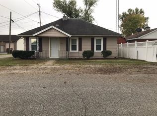 653 E Weston Dr, Terre Haute, IN 47802