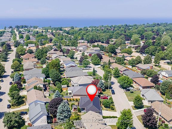 2nd image of 39 Balvina Dr W