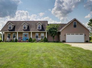 10499 Meadowlark Hills Rd, Chandler, IN 47610