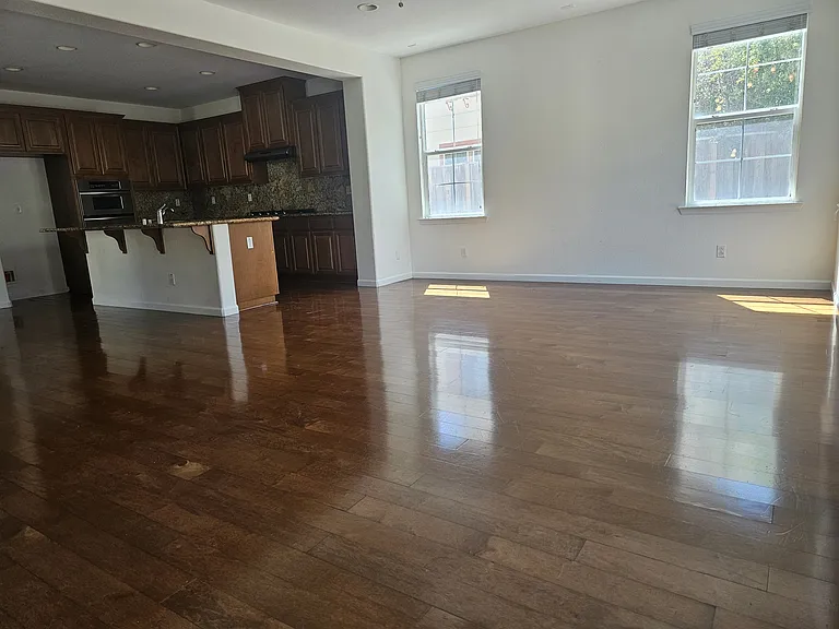 623 W Las Brisas Dr — Photo 24