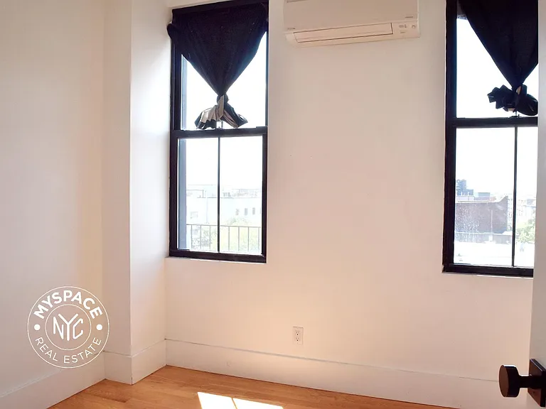 1520 Saint Johns Pl #5 — Photo 13
