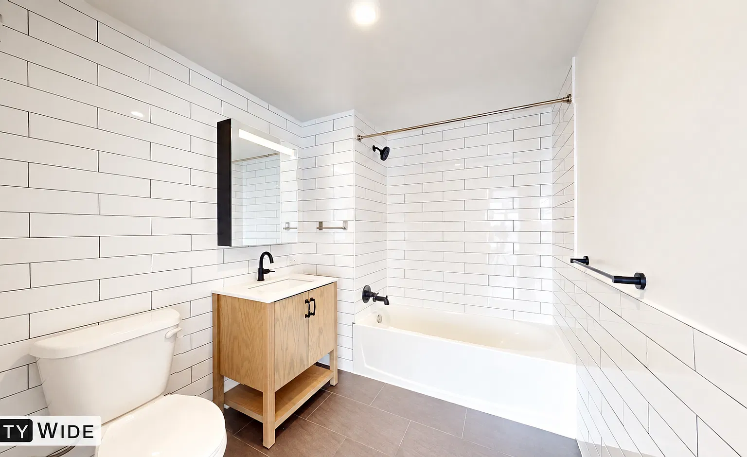 251 West 117th Street — Photo 4