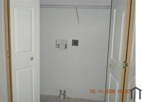 1842 Texas Ave — Photo 5