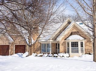 1367 Yorkshire Ln, Carol Stream, IL 60188