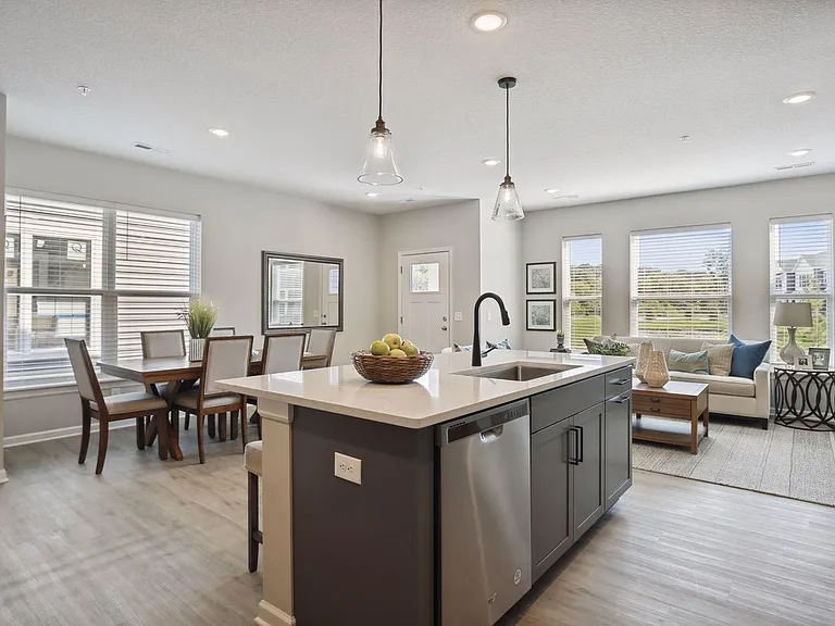 14536 Twin Lakes Cir — Photo 15