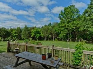 460 Woodsorrel Dr, Hillsboro, MO 63050